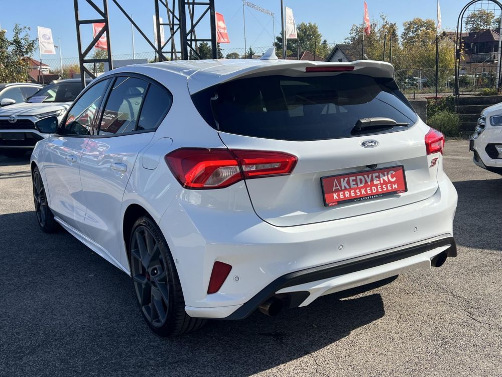 FORD FOCUS 2.3 EcoBoost ST Frissen szervizelt. RECARO. Carplay