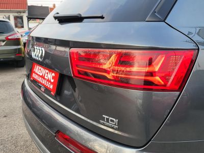 AUDI Q7 3.0 V6 TDI quattro Tiptronic ic [7 személy] S-line Magyarországi LED Virtual Cockpit Távtartó Navi BOSE Memória