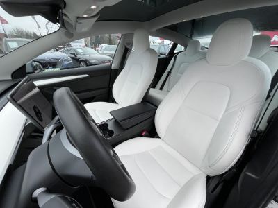 TESLA MODEL 3 Long Range AWD (Automata) 77e km. FEHÉR BELSŐ. mátrix LED. hőszivattyú. garanciális!