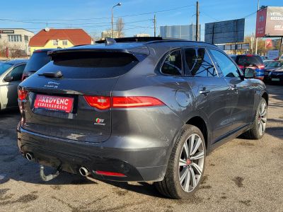 JAGUAR F-PACE 3.0 TDV6 First Edition AWD (Automata) LED Távtartó Holttér HUD Panoráma Meridian Barna bőr Vonóhorog!