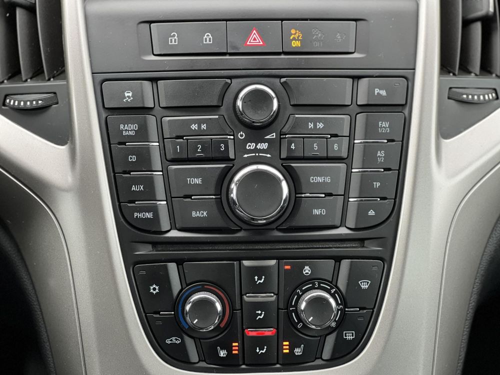 OPEL ASTRA Sports Tourer 2.0 CDTI Sport Tempomat Digitklíma Tolatóradar Multikormány Ülésfűtés