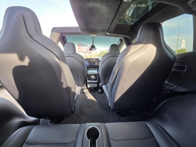 TESLA MODEL X Plaid (Automata) (6 személyes )