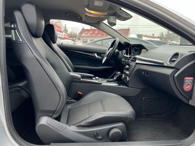 MERCEDES-BENZ C 220 CDI BlueEFFICIENCY (Automata) Xenon Tempomat Ülésfűtés Navi Bluetooth Rendszeresen szervizelt!