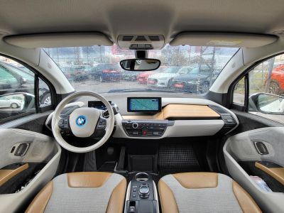 BMW I3 REX (Automata) Új 4 évszakos gumik! Loft belső. Nagy navigáció. 2 töltő kábel. Megkímélt!