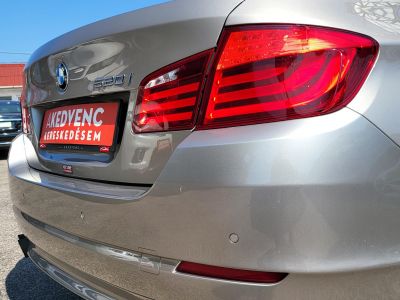 BMW 520i Xenon Tempomat Ülésfűtés Vajbőr PDC