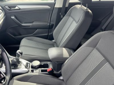 VOLKSWAGEN T-ROC 1.5 TSI ACT Life M.o.-i. 1 tul. Garanciális