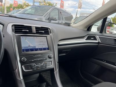 FORD MONDEO 2.0 EcoBlue Business (Automata) Magyarországi Navigáció Ülésfűtés Bluetooth Szervizelt! Téli-nyári gumi!
