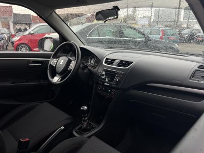 SUZUKI SWIFT 1.6 Sport