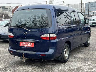 HYUNDAI H-1 2.5 CRDI (9 személyes )