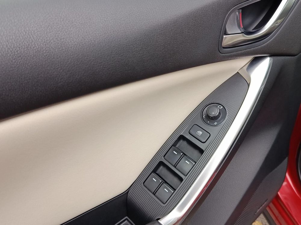 MAZDA CX-5 2.2 CD Revolution 4WD SD (Automata) Napfénytető Vajbőr Memória BOSE Ülésfűtés Sávtartó Keyless