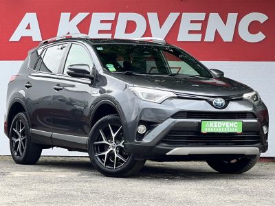 TOYOTA RAV 4 Rav4 2.5 Hybrid Executive 2WD e-CVT 114e km. Tempomat Ülésfűtés Navi Sávtartó Kamera Keyless