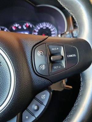 KIA CARENS 1.7 CRDI HP EX Limited DCT Magyar. 163e km. Tolatóradar digit klíma Bluetooth Ajándék olajcsere!