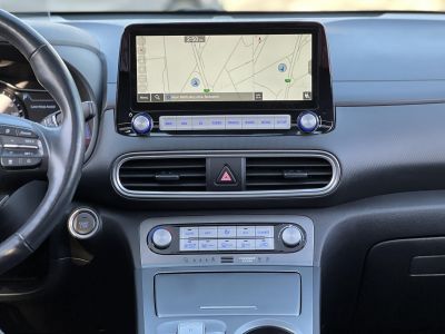 HYUNDAI KONA EV 64kWh Premium 124e km. 400+ hatótáv. napfénytető. Kitünő állapot!