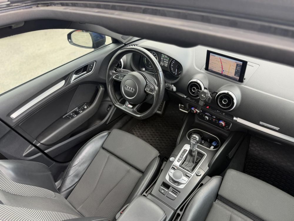 AUDI A3 Sportback 1.4 TFSI Ambiente S-tronic e-tron Bang and Olufsen. panoráma tető. 40km elektromos hatótáv. vezérlés cserélve!