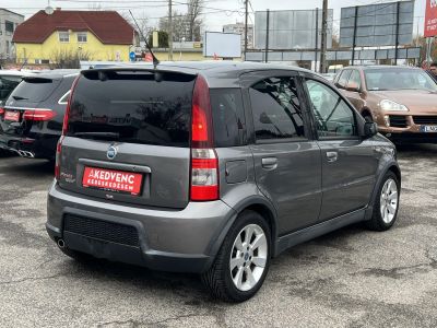 FIAT PANDA 1.4 100 HP Ritkaság! Vezetett szervizkönyv! Téli-Nyári kerék!