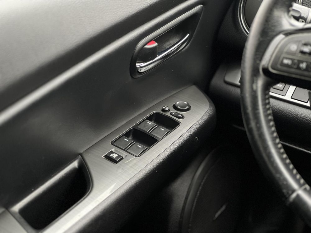 MAZDA 6 Sportkombi 2.5 GTA Xenon Keyless Ülésfűtés Navi BOSE Téli-nyári kerék szett!