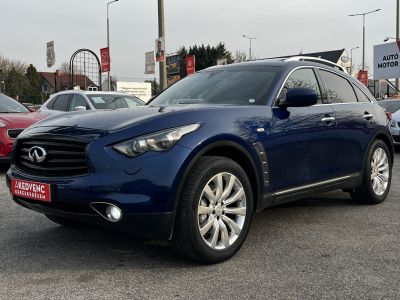 INFINITI QX70 QX70S 3.7 V6 Premium (Automata) EU6 105e km. Tempomat 360 kamera BOSE Téli-nyári garnitúra!