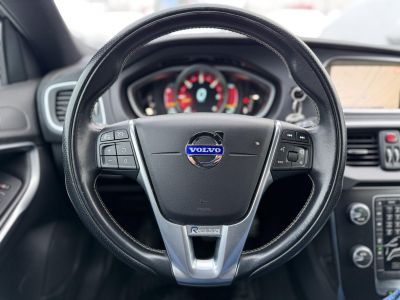VOLVO V40 2.0 D [D3] R-Design Geartronic 143e km. Tempomat Navi Digitklíma Tolatóradar Bluetooth Téli-nyári kerék!