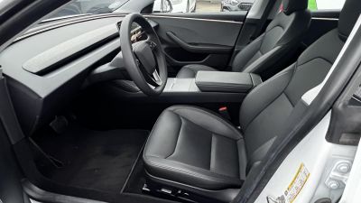 TESLA MODEL 3 RWD Premium (Automata) Kifogástalan. újszerű állapotban. 500km WLTP