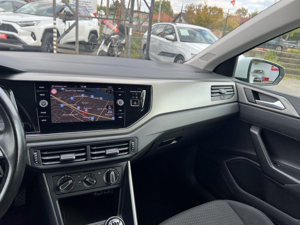 VOLKSWAGEN POLO VI 1.6 TDI SCR Comfortline Klíma Tempomat Navi Bluetooth 4 évszakos gumik!