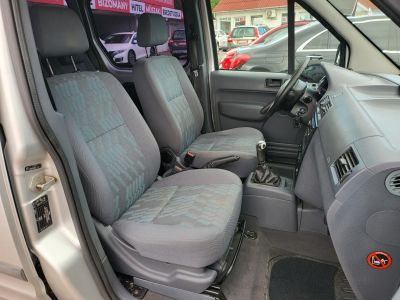 FORD TOURNEO CONNECT 1.8 TDCI 8 személyes Frissen szervizelt!