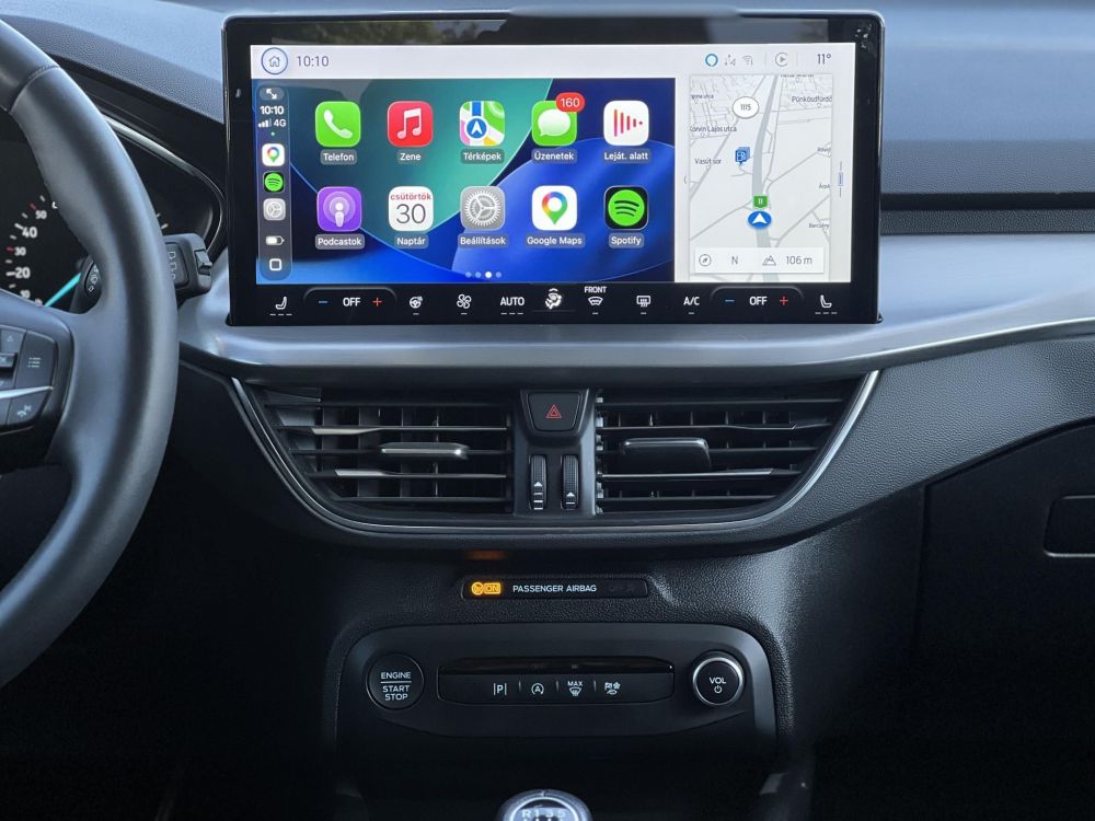 FORD FOCUS 1.5 EcoBlue Titanium LED. CarPlay. Állófűtés. Vonóhorog. Téli csomag!
