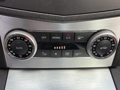 MERCEDES-BENZ C 200 Kompressor Avantgarde 183e km. Xenon Digitklíma Ülésfűtés Félbőr MEGKÍMÉLT!