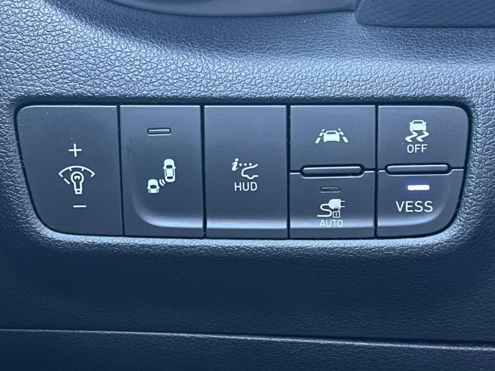 HYUNDAI KONA EV 64kWh Premium Magas felszereltség. megkímélt állapot!