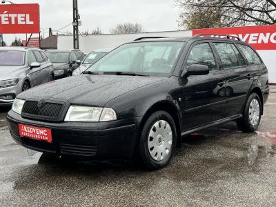 SKODA OCTAVIA Combi 1.6 Classic Klíma Vonóhororg City szervó!