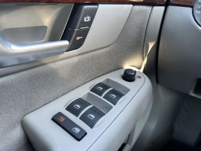 AUDI A4 Avant 2.0 PD TDI Multitronic Tempomat Digitklíma Vonóhorog 4x.elablak!