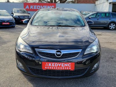 OPEL ASTRA J 2.0 CDTI Enjoy Magyarországi Xenon Tempomat Ülésfűtés Tolatóradar Szervizelt!