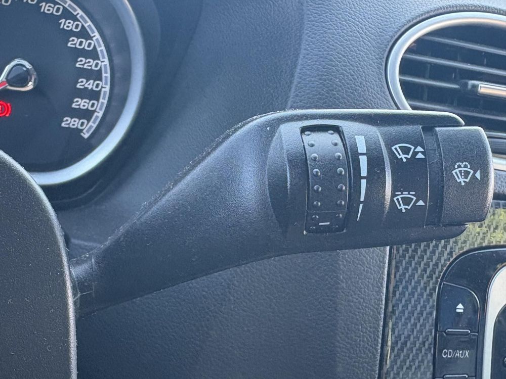 FORD FOCUS RS 2.5 T Értékes kiegészítőkkel