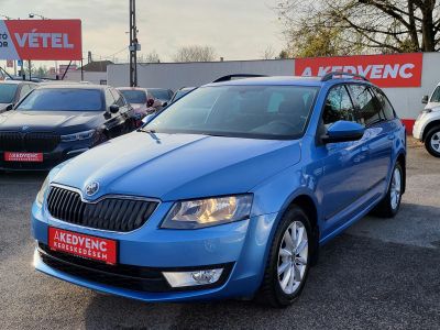 SKODA OCTAVIA Combi 1.2 TSI Elegance DSG 126e km. Magyarországi Tempomat Tolatóradar Szervizelt!