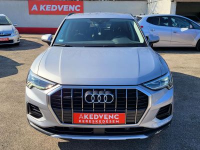 AUDI Q3 40 TFSI S line quattro S-tronic 70e km! Magyarországi LED Carplay Navigáció Keyless Márkaszervizelt!