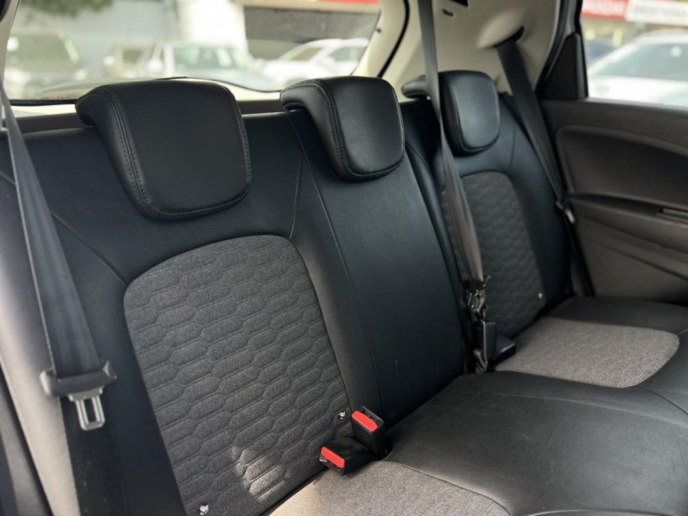 RENAULT ZOE Z.E. R110 52 kWh Life (Automata) 38e km. frissen szervizelt. költségmentes állapotban!