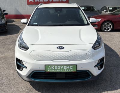 KIA NIRO e-Niro 64kWh Platinum JBL M.o.-i. 1.tul. Márkaszervizelt!