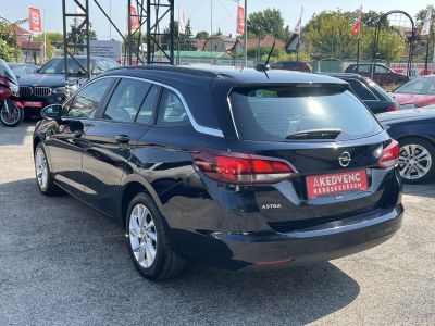 OPEL ASTRA K Sports Tourer 1.6 CDTI Start-Stop Innovation LED Navi Tempomat PDC Bluetooth Megkímélt!