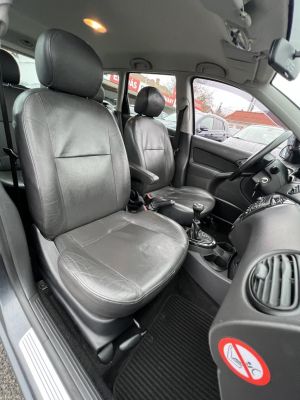 FORD FOCUS 1.6 Ghia Friss vizsga vonóhorog bőr belső!