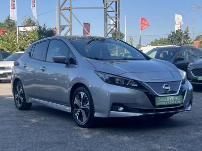 NISSAN LEAF N-Connecta 40kWh (Automata) 59e km. 360 kamera. első-hátsó ülésfűtés. kormányfűtés. CARPLAY!