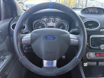 FORD FOCUS RS 2.5 T A LEGENDA