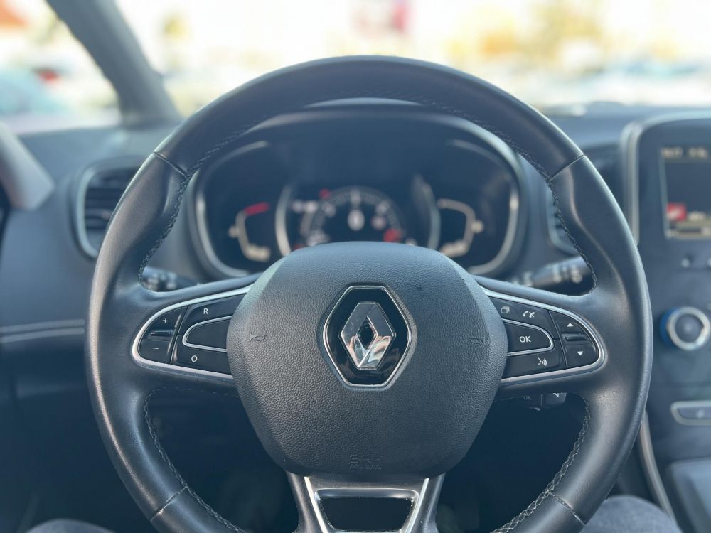 RENAULT SCENIC Grand Scénic 1.7 Blue dCi Intens EDC (7 személyes ) Automata. CarPlay