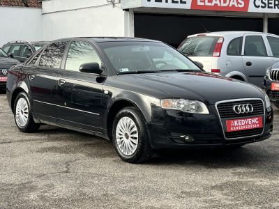 AUDI A4 1.6 Klíma Tolatóradar Új téli gumik!