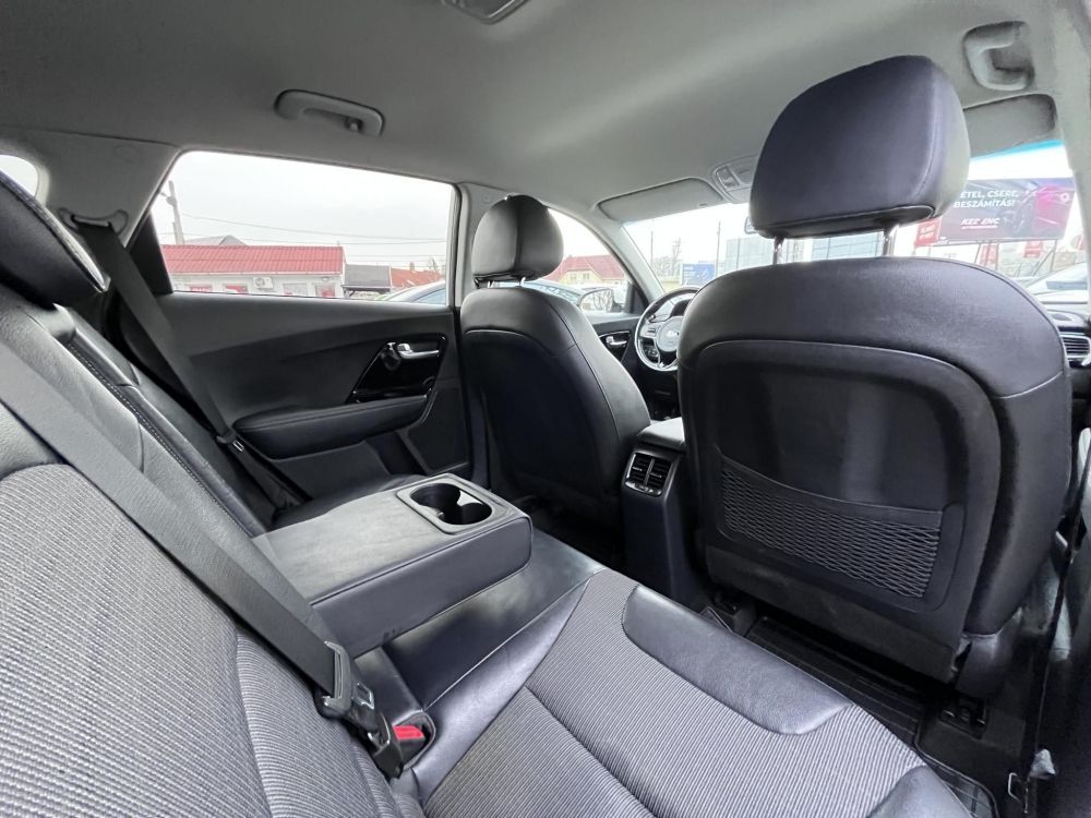 KIA NIRO PHEV 1.6 GDI LX DCT Sávtartó Carplay Tempomat Navi!