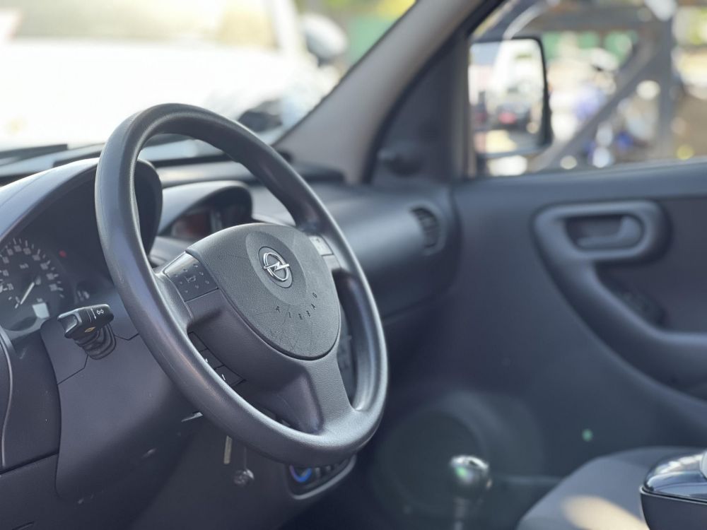 OPEL COMBO Tour 1.3 CDTI Cosmo Rendszeresen karbantartott. klíma. tolatókamera