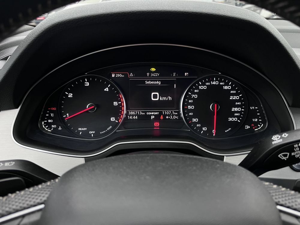 AUDI Q7 3.0 V6 TDI quattro Tiptronic ic S-line. BOSE hangrendszer. memória. 4x ülésfűtés. 4x digit klíma. Szervizelt!
