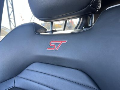 FORD FOCUS 2.3 EcoBoost ST Frissen szervizelt. RECARO. Carplay. GARANCIÁLIS motor!