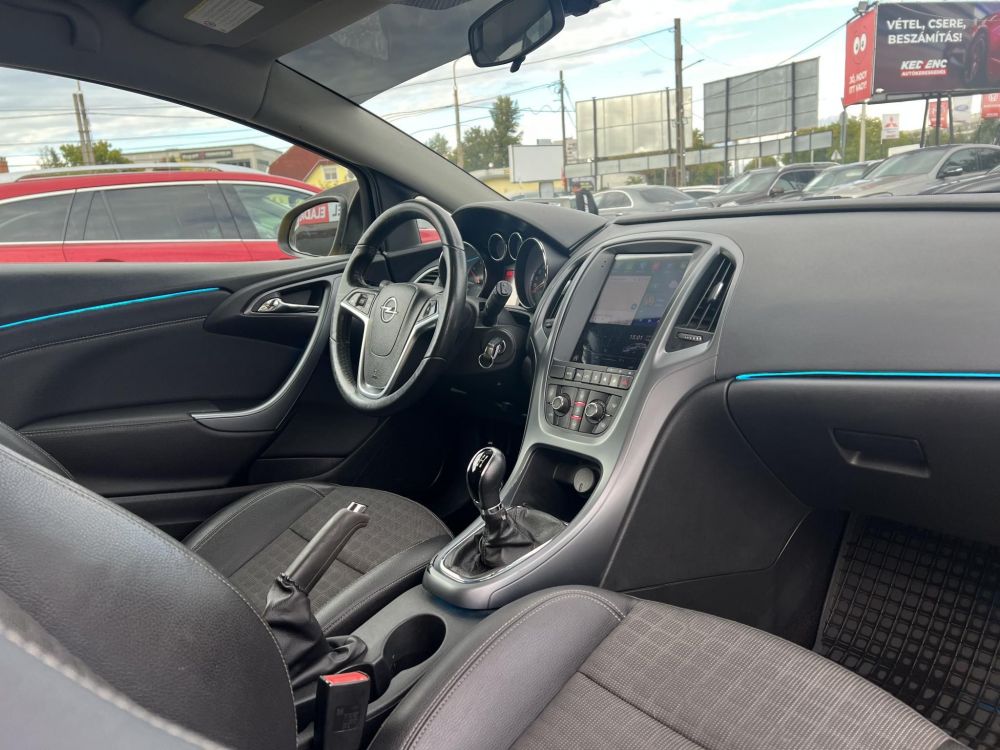 OPEL ASTRA J GTC 2.0 CDTI Start-Stop Sport Teljes nagyszerviz után!