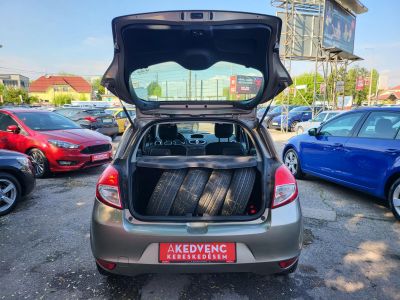 RENAULT CLIO 1.2 16V Authentique M.o.-i. 110e km! Klíma El.ablak Téli/Nyári gumi