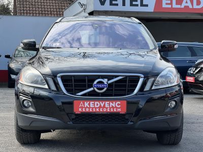 VOLVO XC60 2.4 D DRIVe Momentum Frissen szervizelt. magasan felszerelt. vezérlés cserélve!