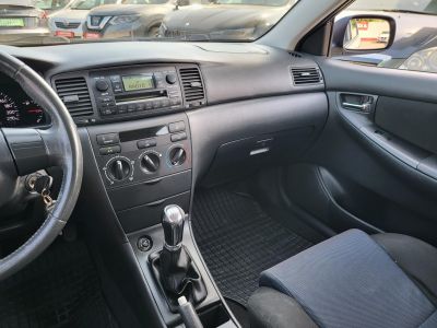 TOYOTA COROLLA 1.4 Luna Klíma 4x.elablak Téli-nyári kerék szett!